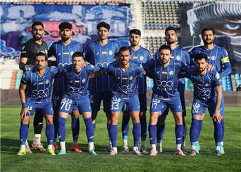 مطالبات استقلالیها باز هم پرداخت نشد