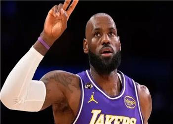 لبران جیمز در کنار پسرش یک رکورد جدید شکست!